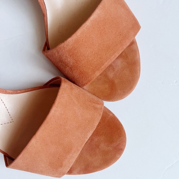 Charles David Suede Creamsicle Chunky Heels - Picture 3 of 6